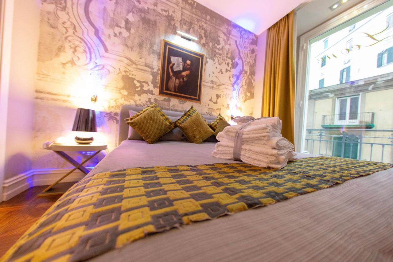 เลโอเน กาเมเร เดาตอเร Hotel เนเปิลส์ ภายนอก รูปภาพ